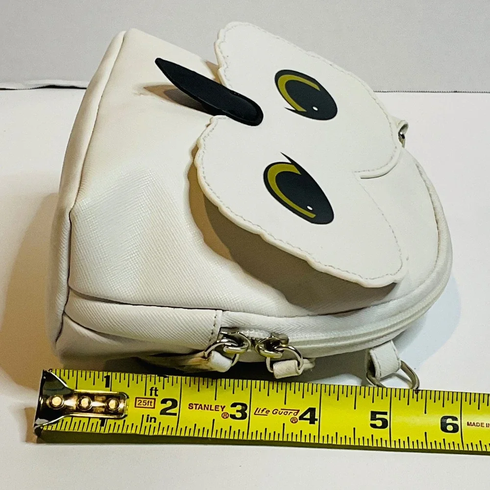 Wizarding World of Harry Potter Hedwig owl purse clutch Bioworld crossbody strap